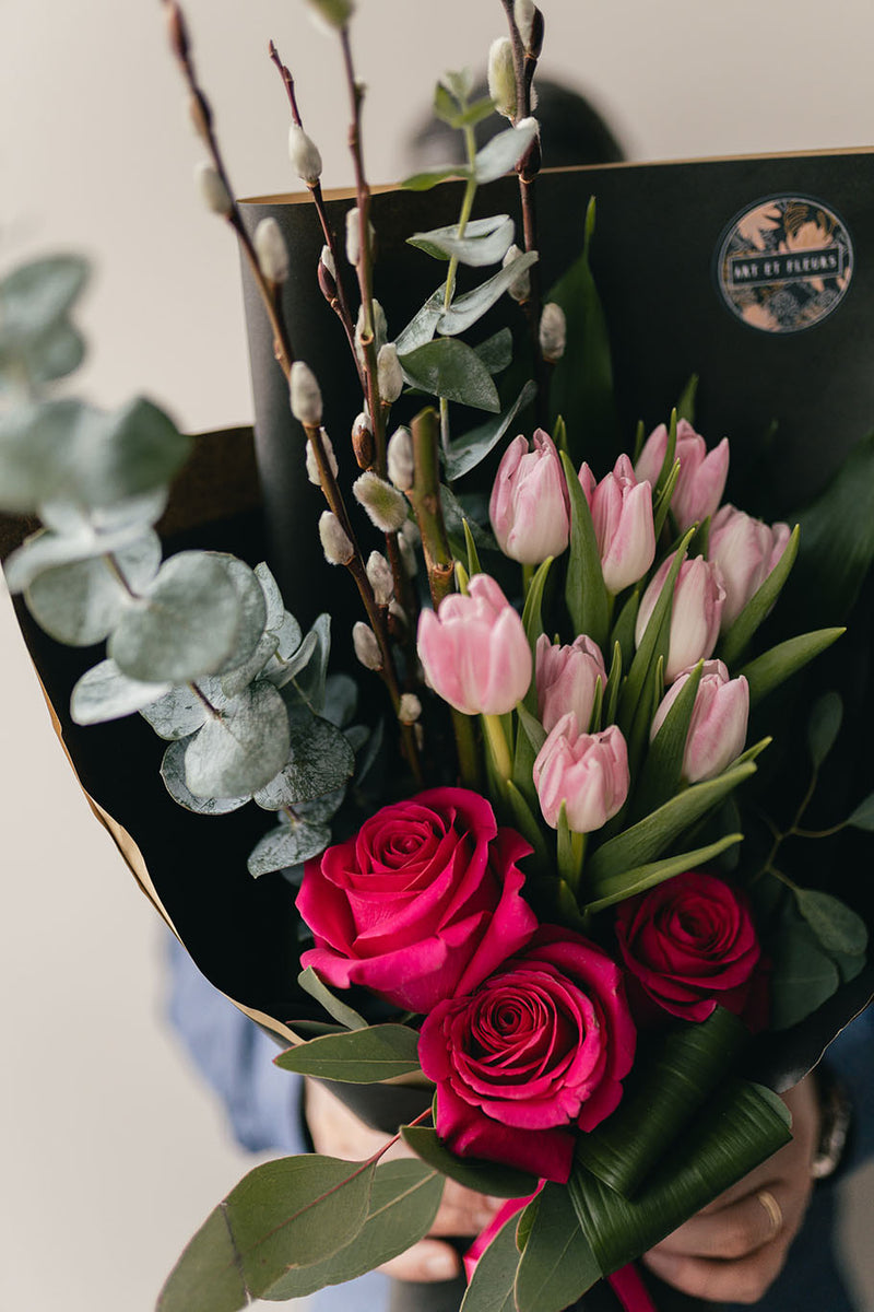 Bouquet de roses et tulipes