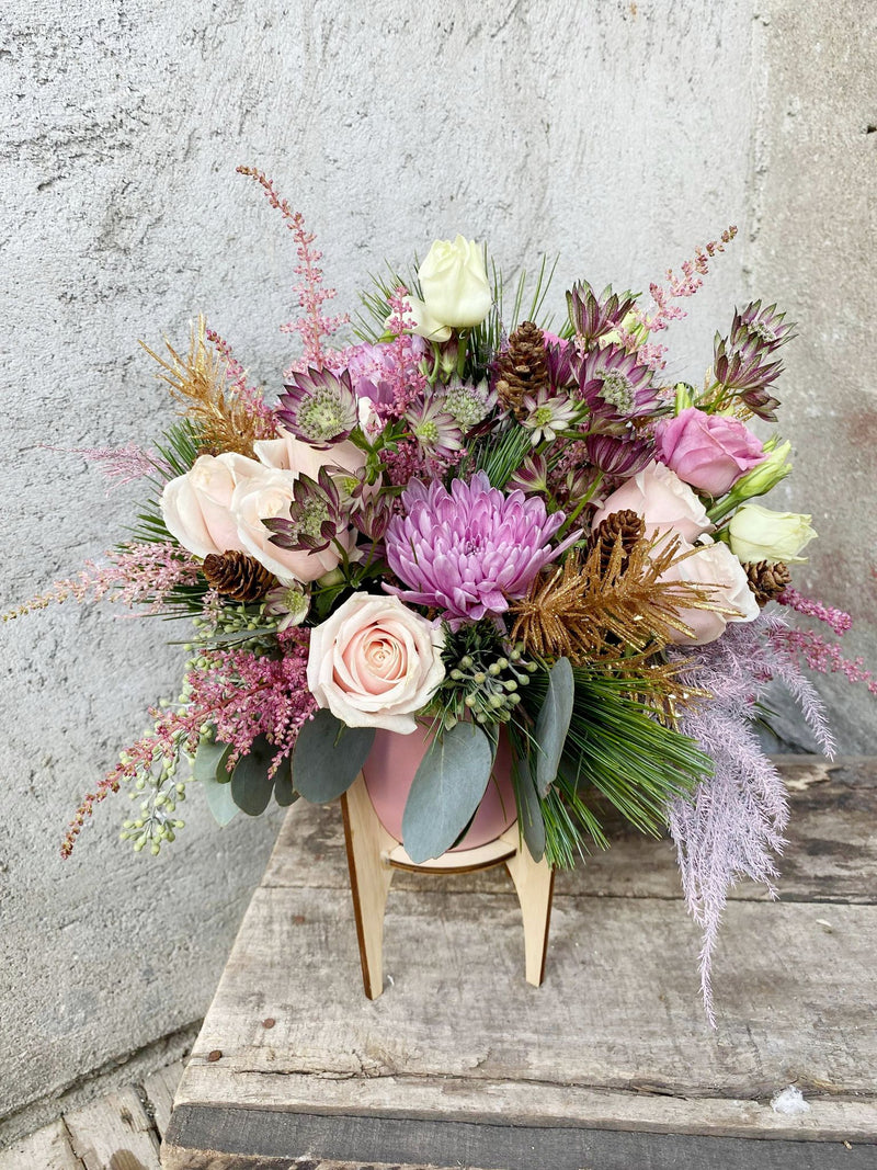 A flower arrangement chosen and designed by professional montreal floriste