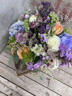 A flower arrangement chosen and designed by professional montreal floriste